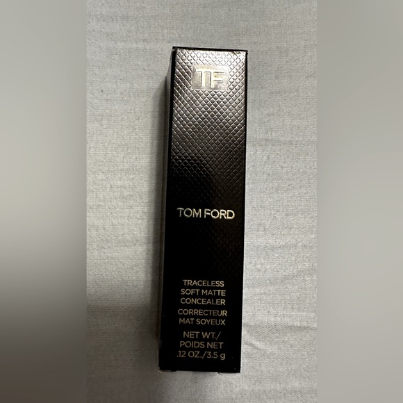 Tom Ford Traceless Soft Matte Concealer 5CO Caramel .12oz/3.5g - Picture 1 of 6